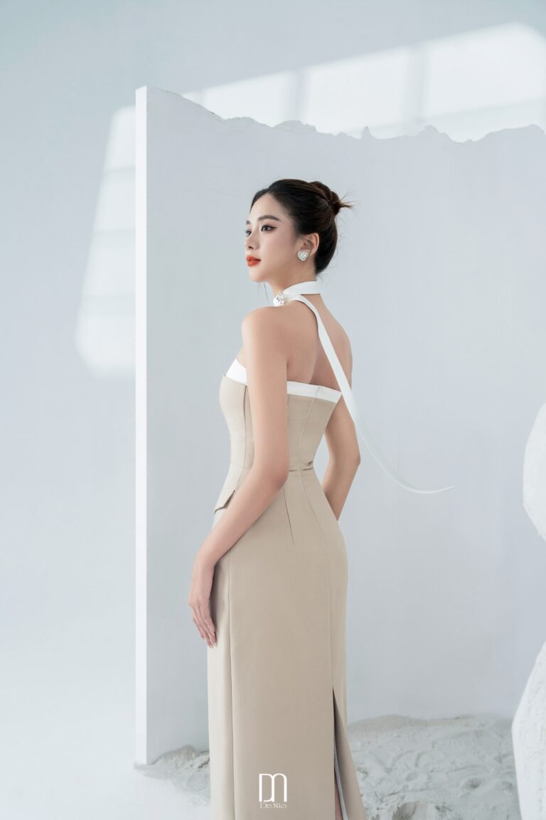 Alula strapless pencil dress with neck band - Image 3