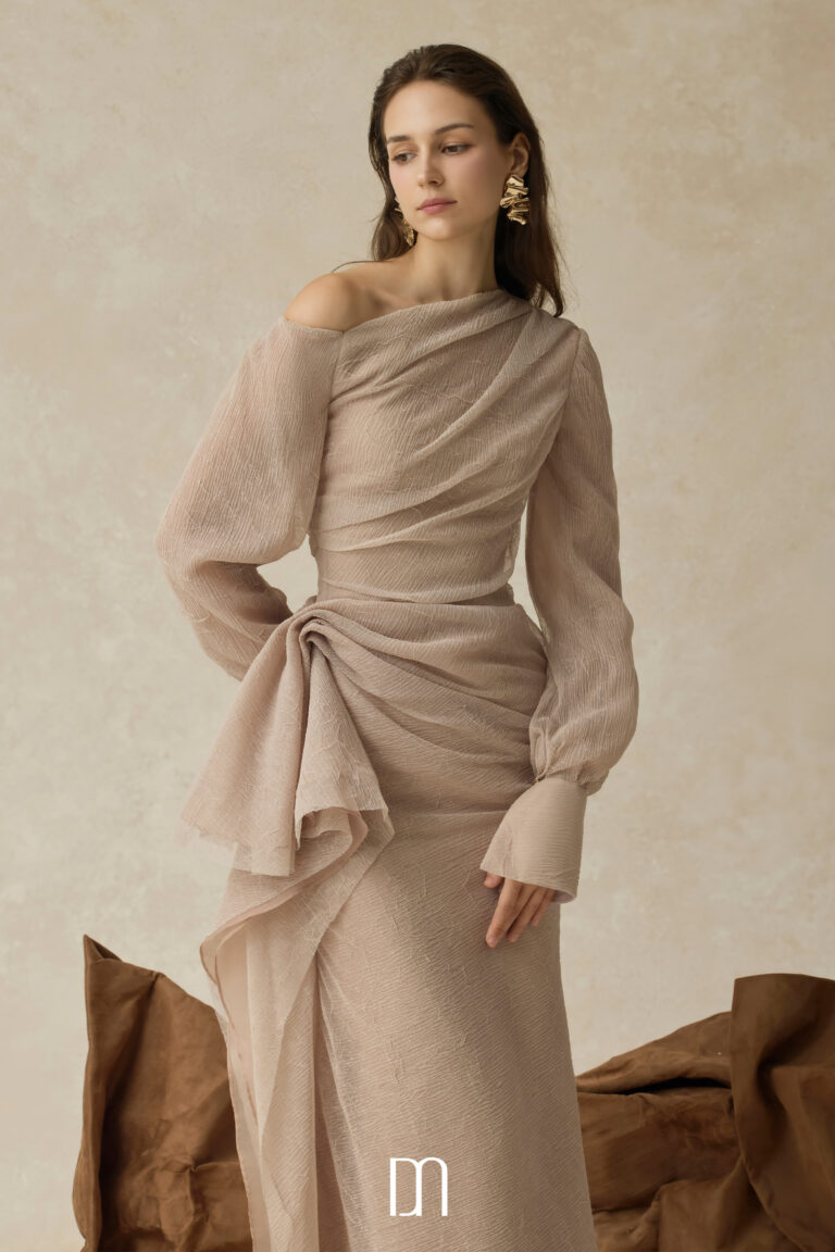 Elarion Asymmetrical mermaid dress with long sleeves - Image 5