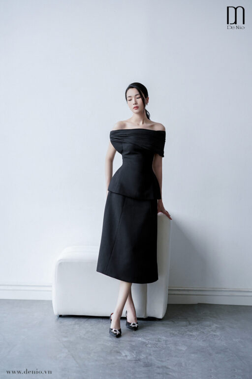 Andiamo Shoulder Dragne Tube Top