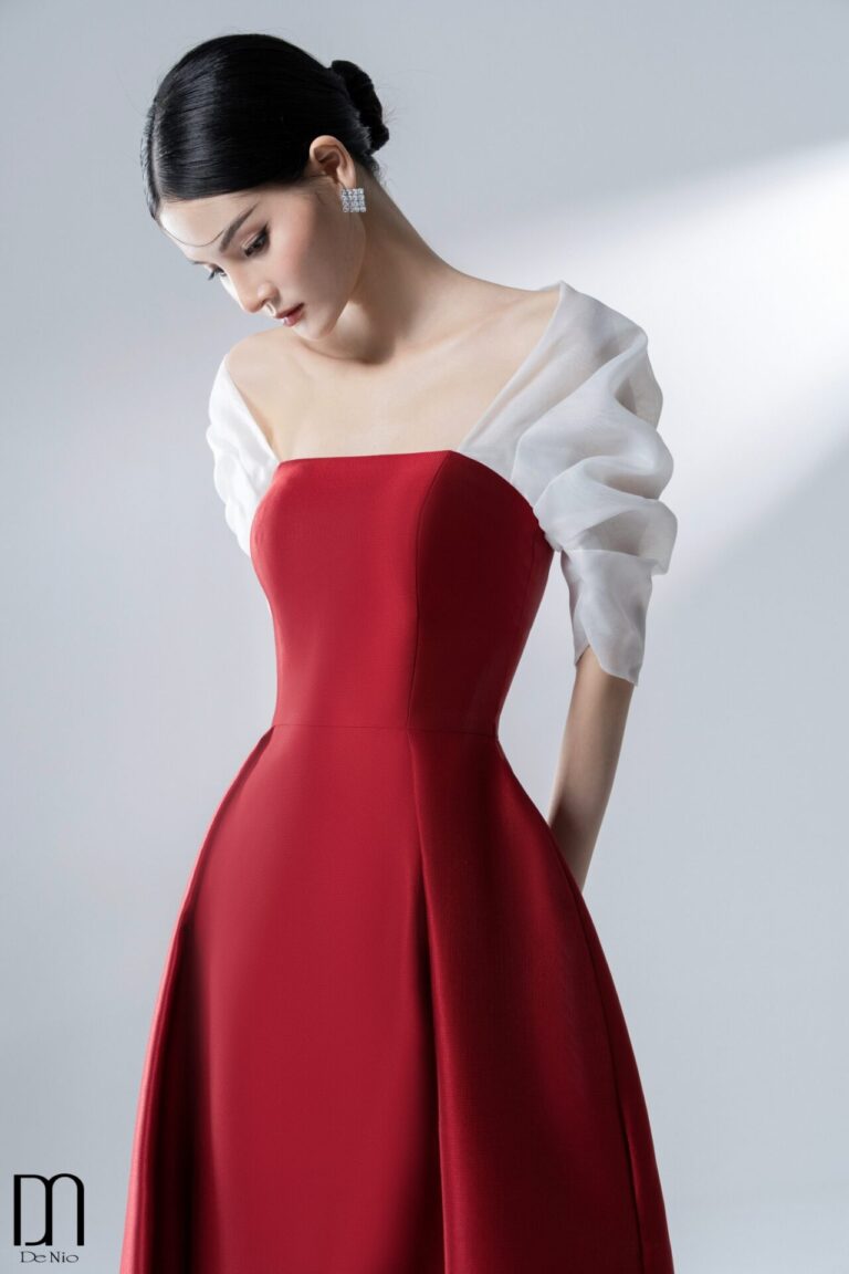 Maiantiem Carrying Pleated Dress