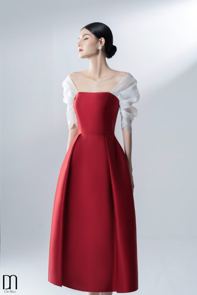 Maiantiem Carrying Pleated Dress