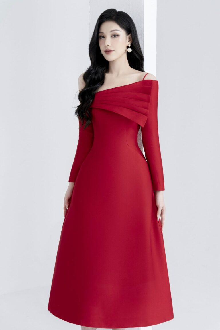 Sails Off-Shoulder Pleated Dress
