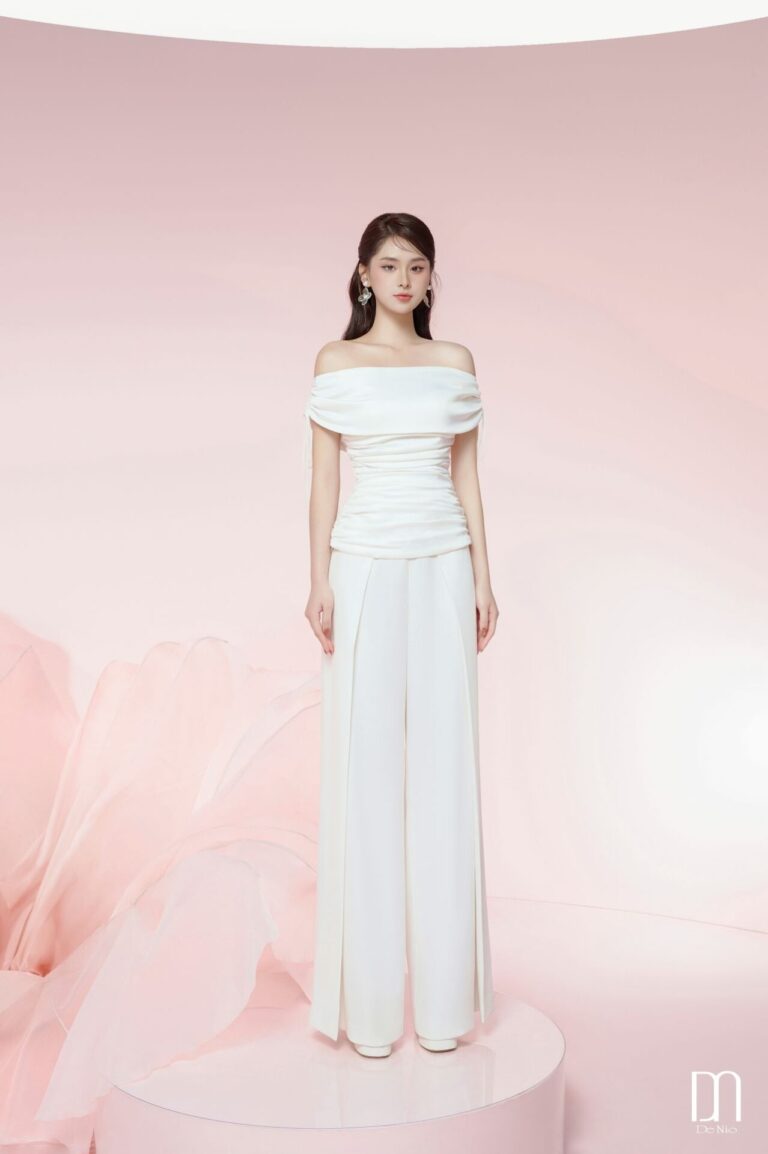 Lonicera Off Shoulder Shirt with Drawstring