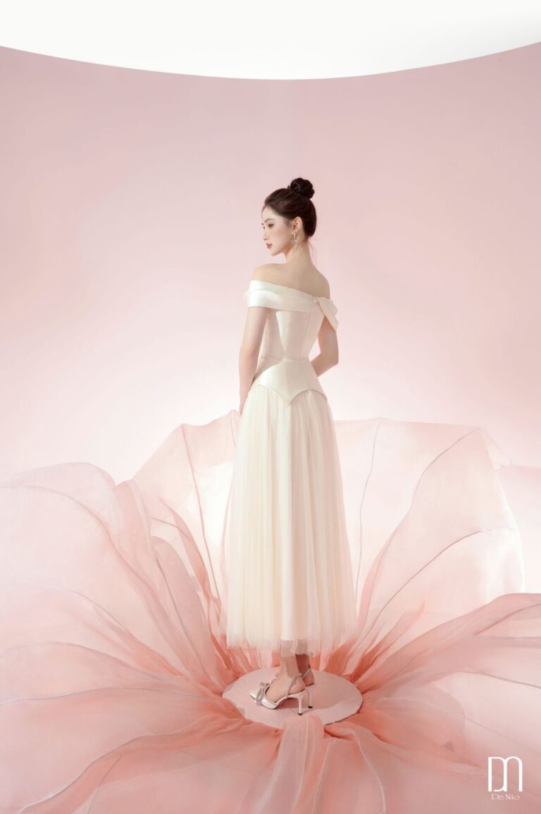 Agnes Off shoulder dress