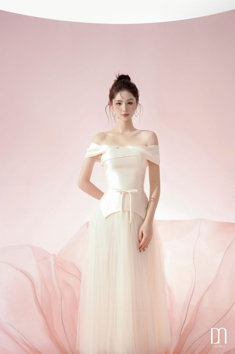 Agnes Off shoulder dress