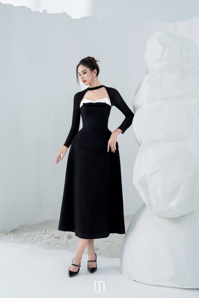 Lizzy long sleeves dress with bowtie