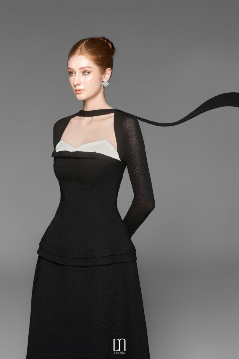 Lizzy long sleeves dress with bowtie