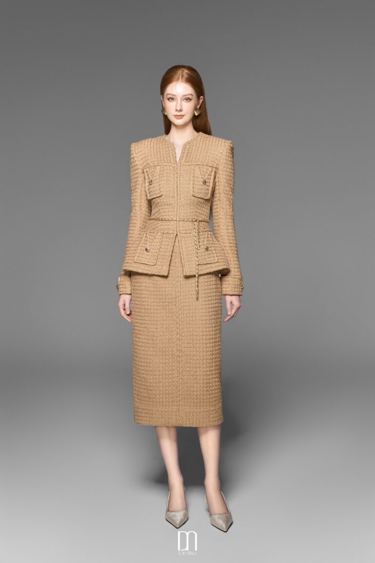 Gigi tweed jacket with square pockets