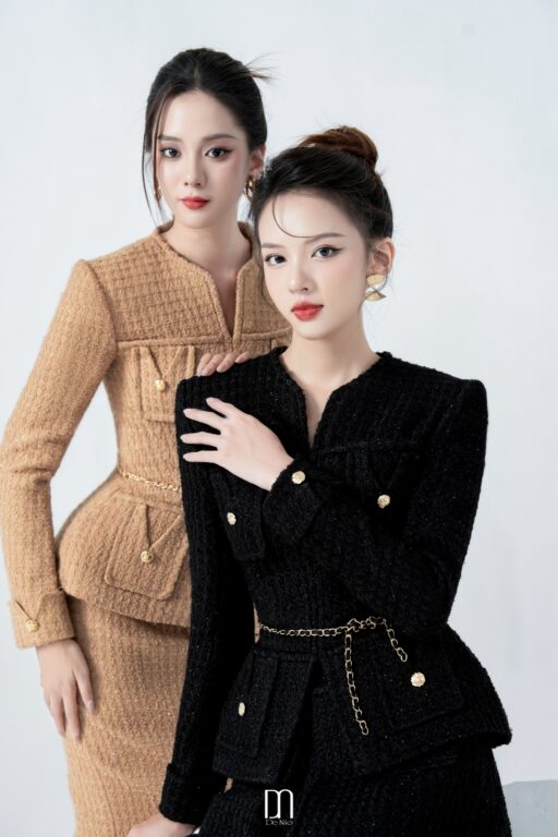 Gigi tweed jacket with square pockets