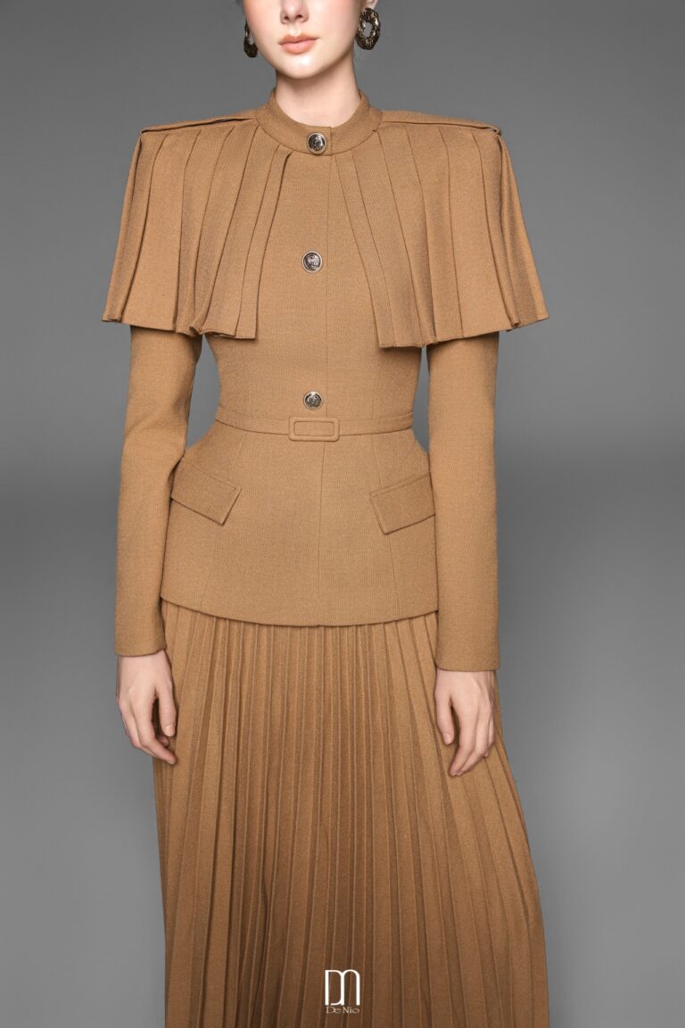 Dolly tweed vest with pleated cape