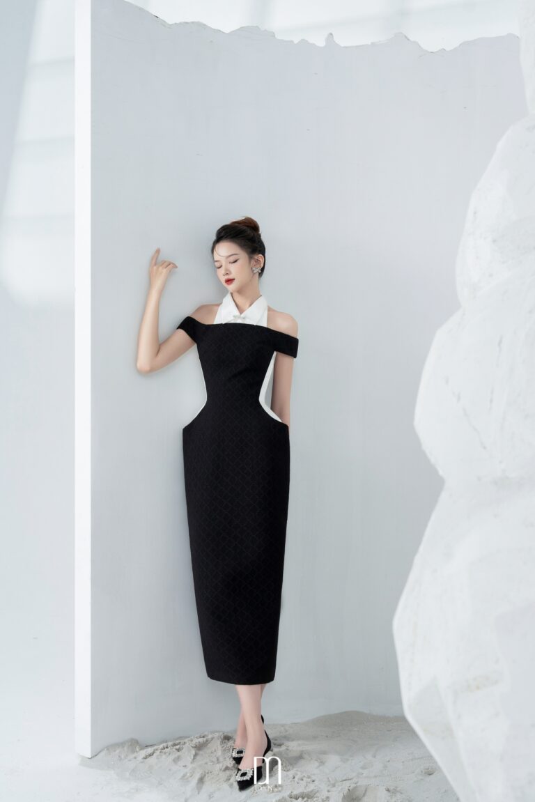 Cookie off-shoulder pencil dress with collar