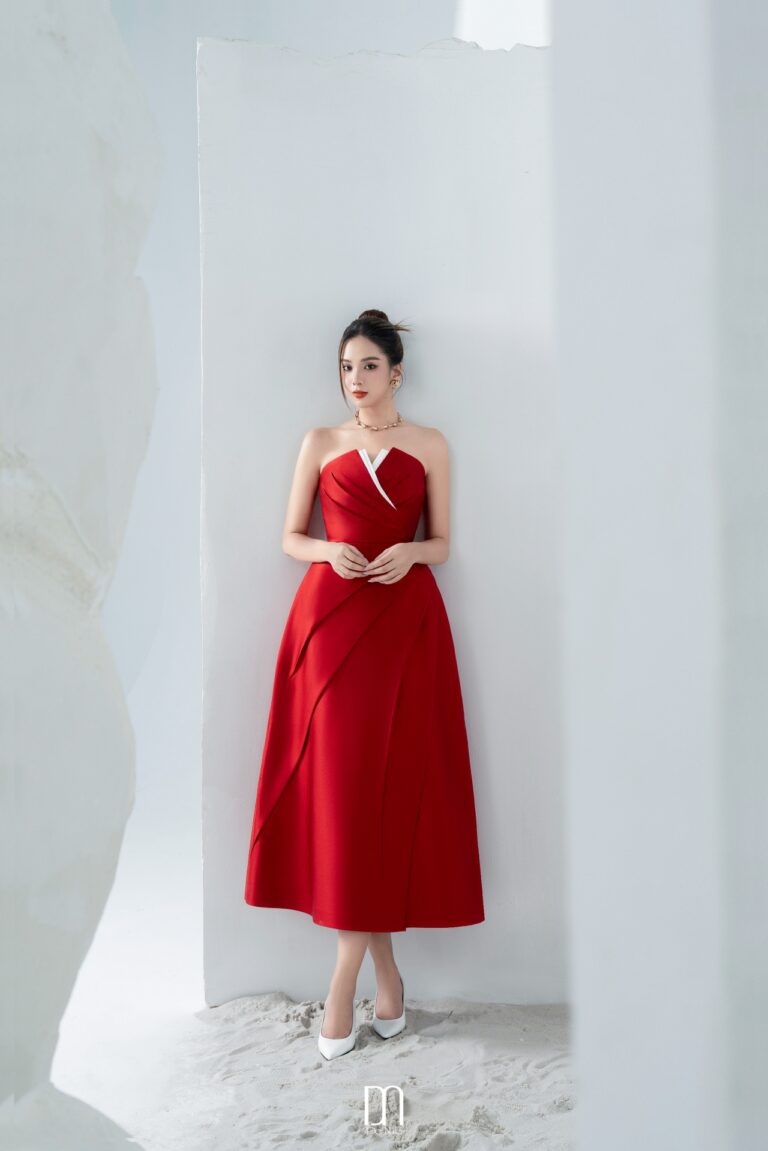 Almira V - shaped bustier dress