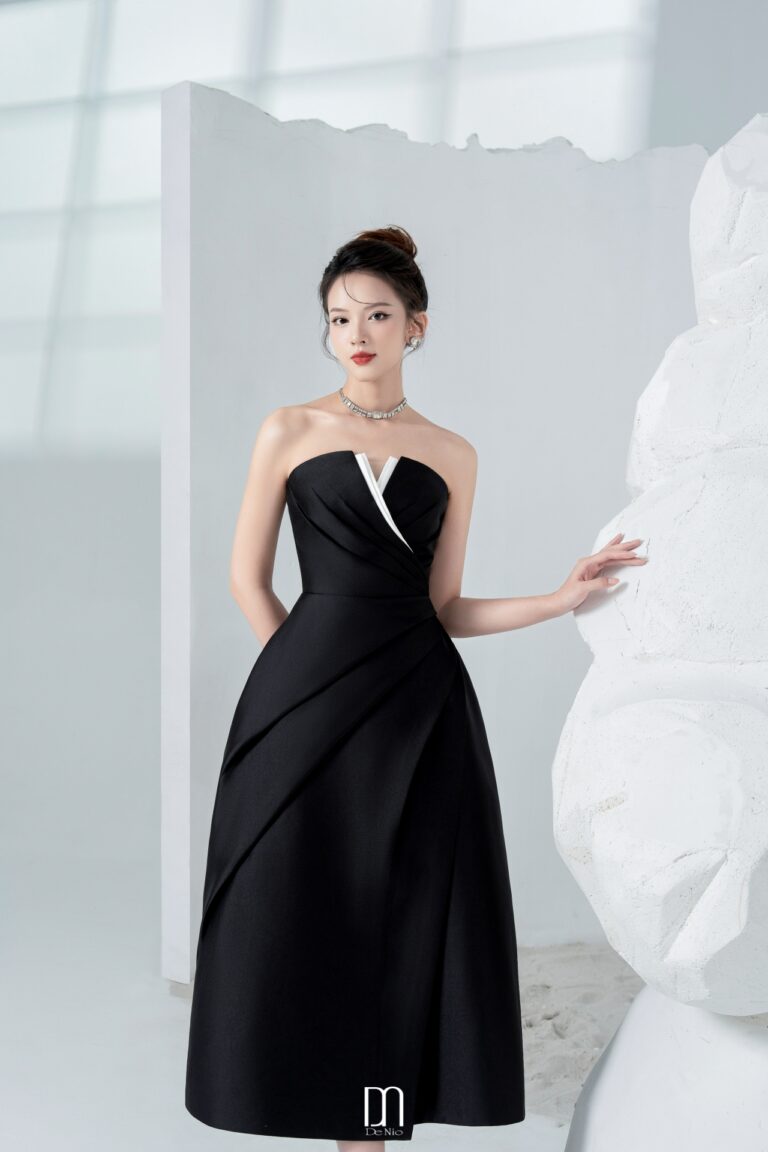 Almira V - shaped bustier dress