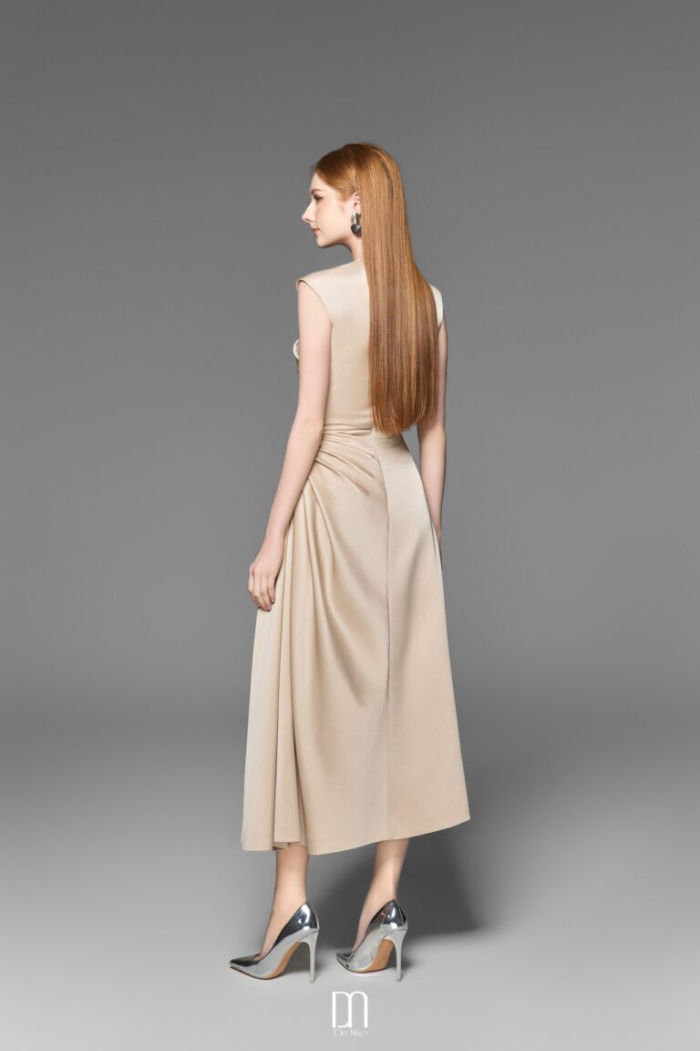 Lexie sleeveless dress with twisted detail