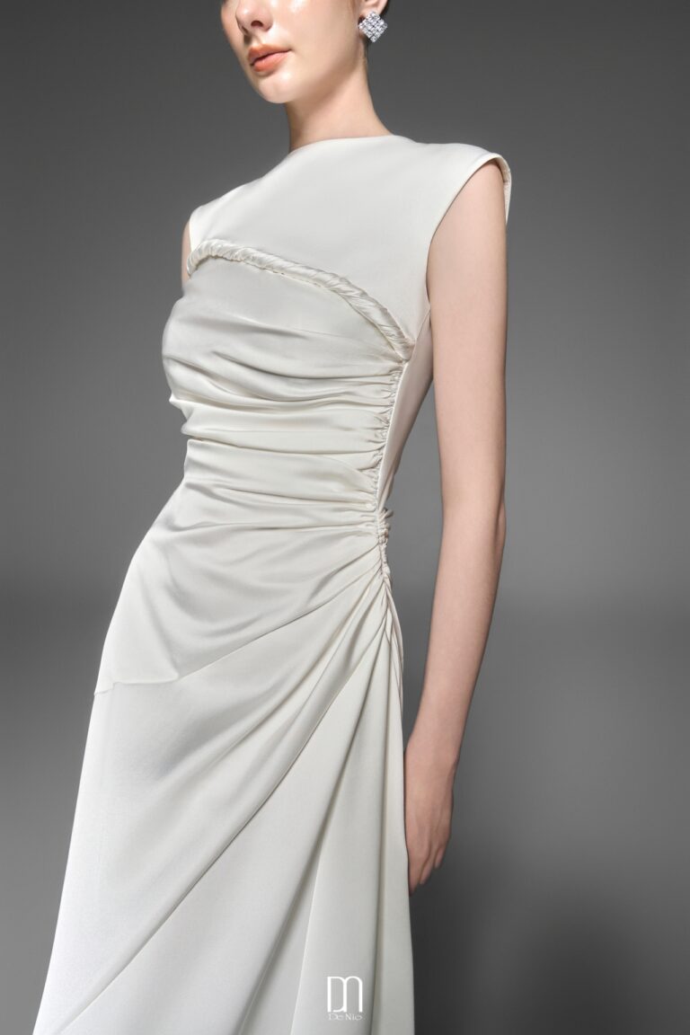 Lexie sleeveless dress with twisted detail