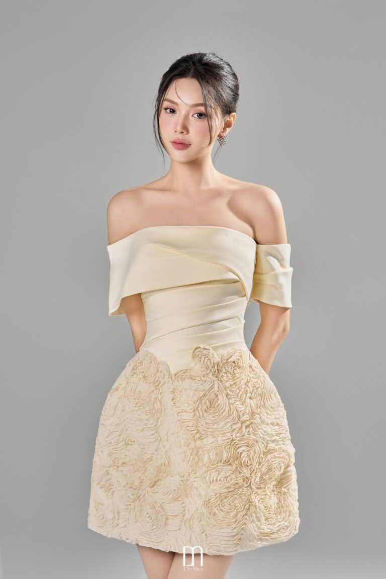Mia Off-shoulder 3D lace mini dress