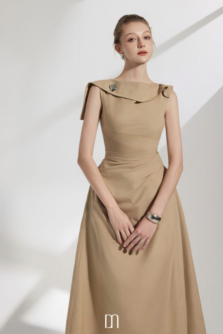 Solene Flipped Collar Neckline Midi Dress