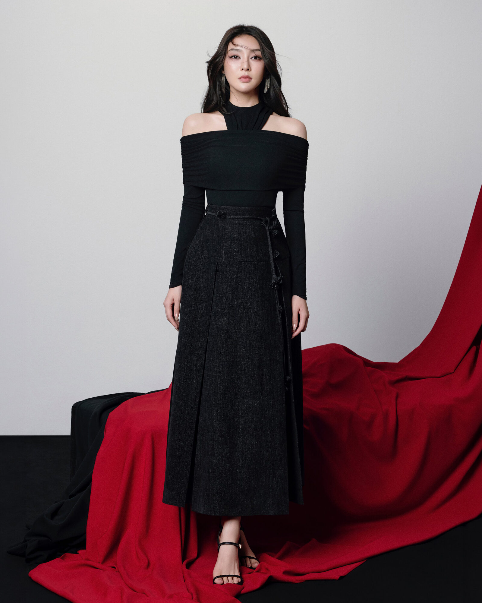 Elliana Midi Design Pleated Skirt