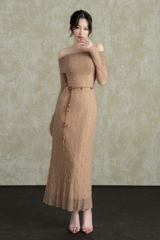 Hazel Wrinkled Off-shoulder Bodycon Dress