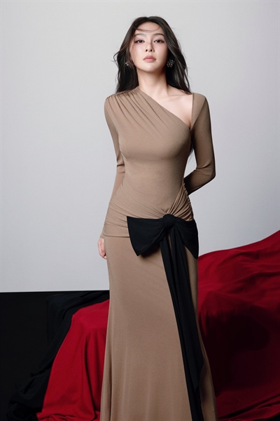 Melanie maxi mermaid dress with bow