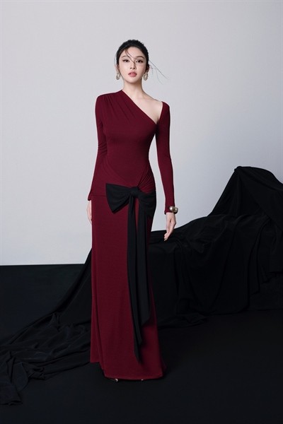 Melanie maxi mermaid dress with bow