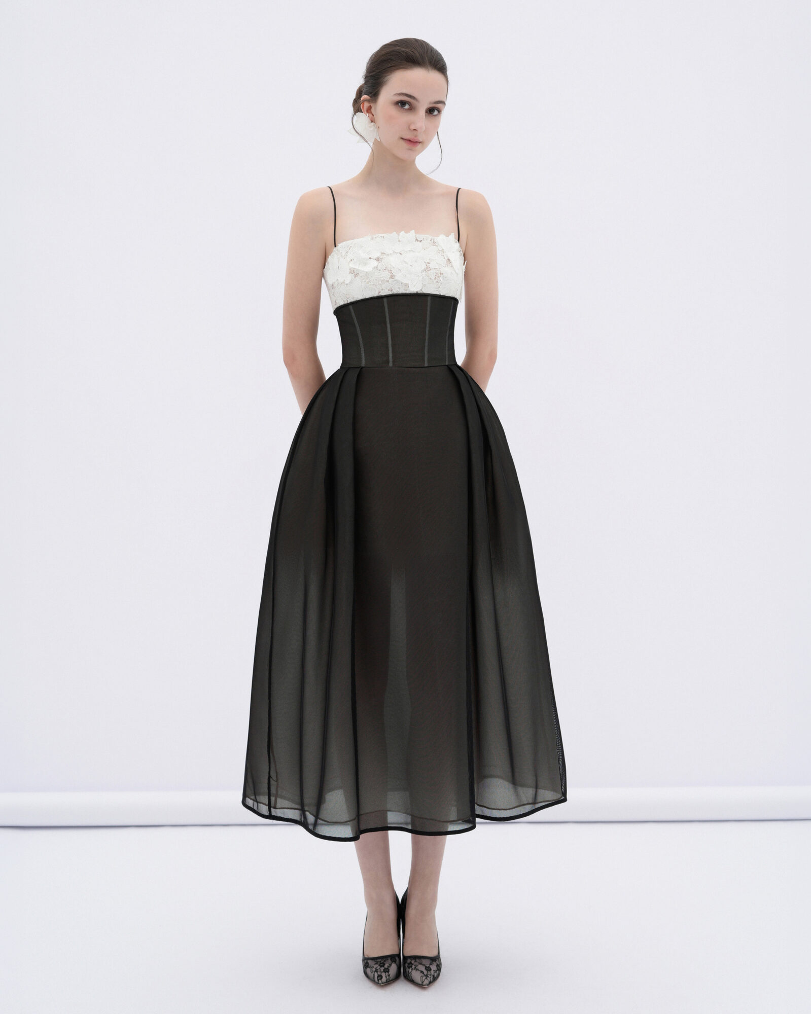 Vela mesh midi dress with floral lace