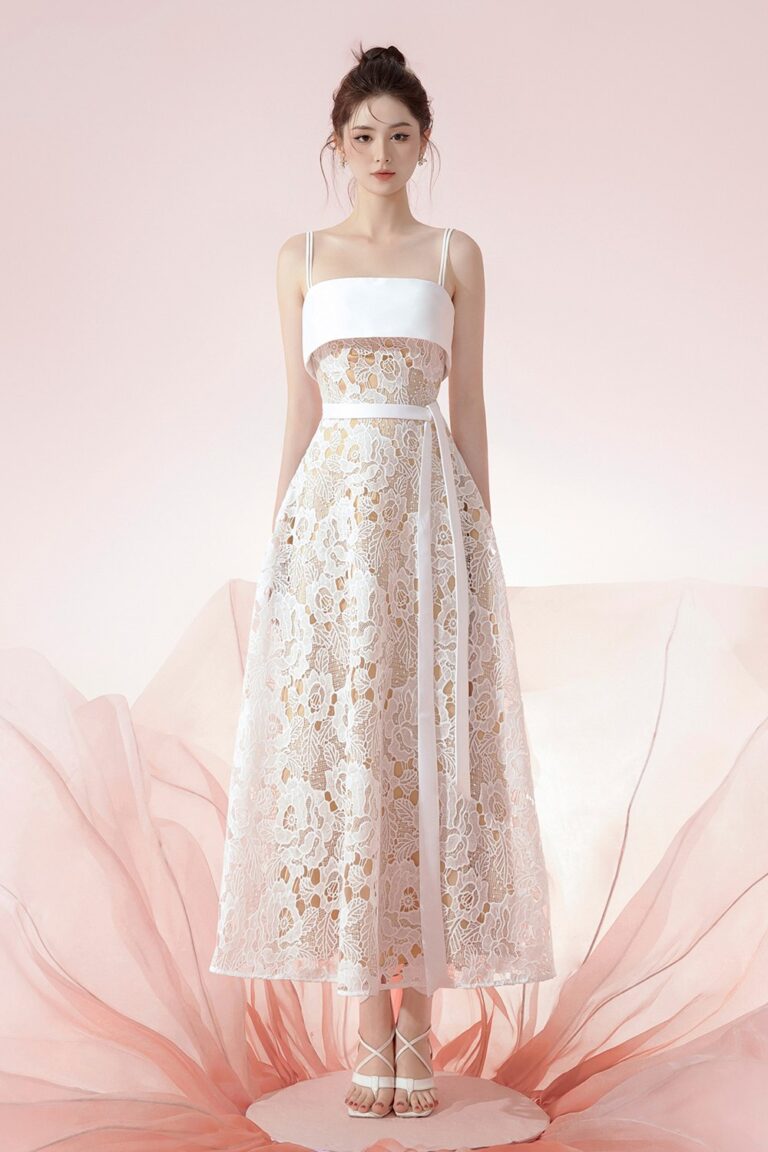Taurus lace dress