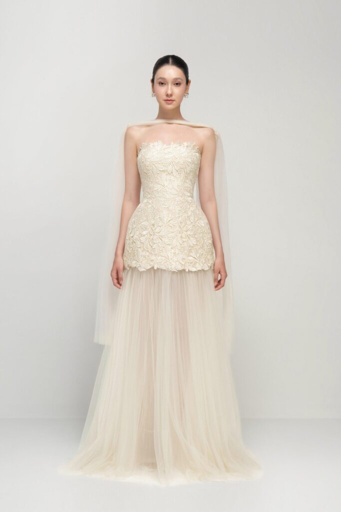 Hera lace mesh flared maxi dress