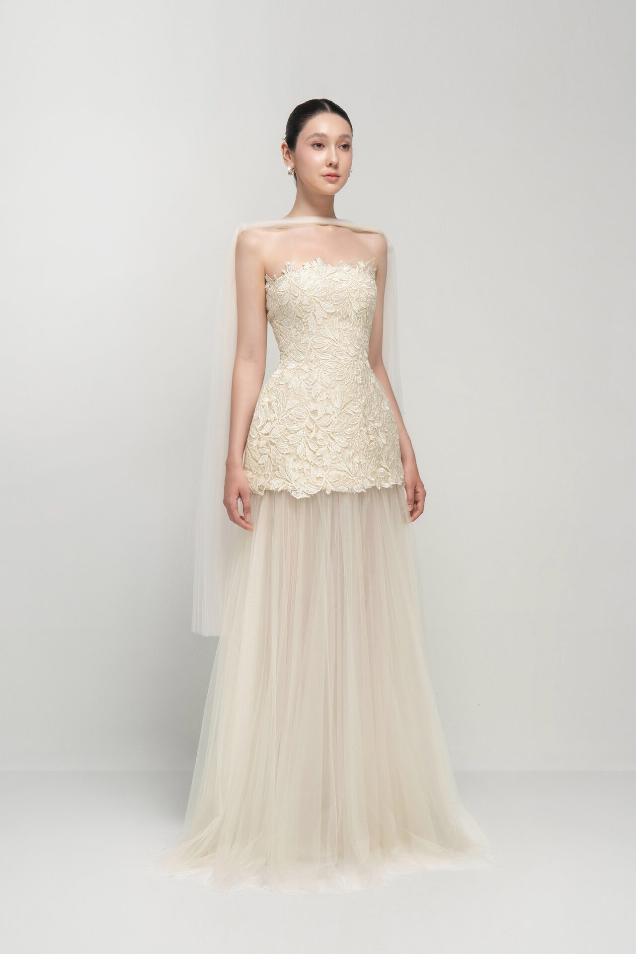 Hera lace mesh flared maxi dress