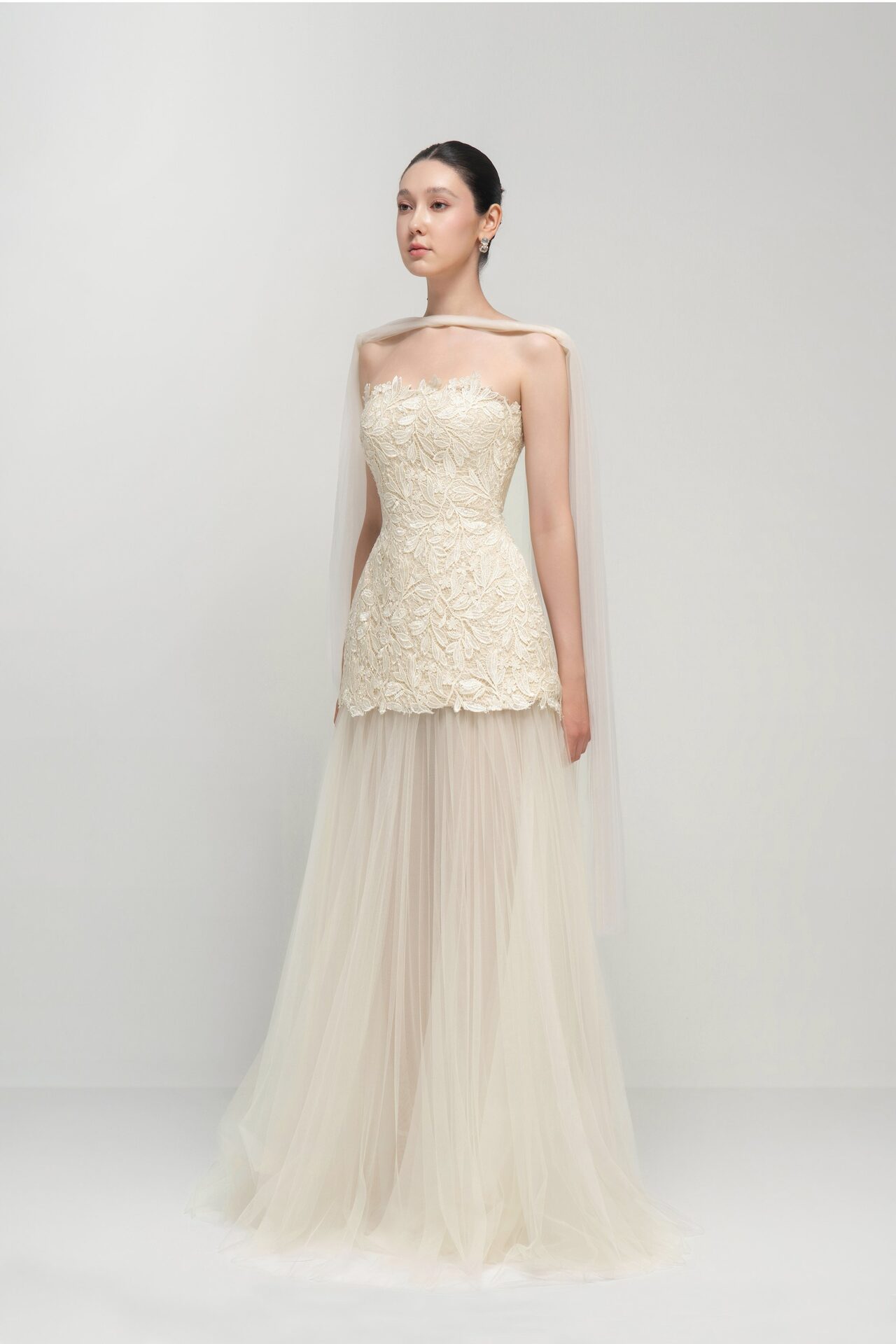 Hera lace mesh flared maxi dress