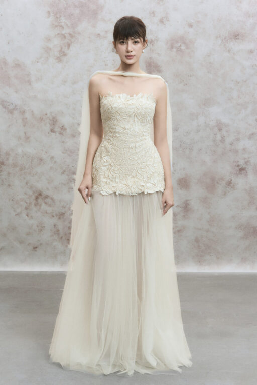 Hera lace mesh flared maxi dress