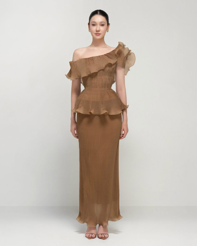 Rory off shoulder pleated peplum top