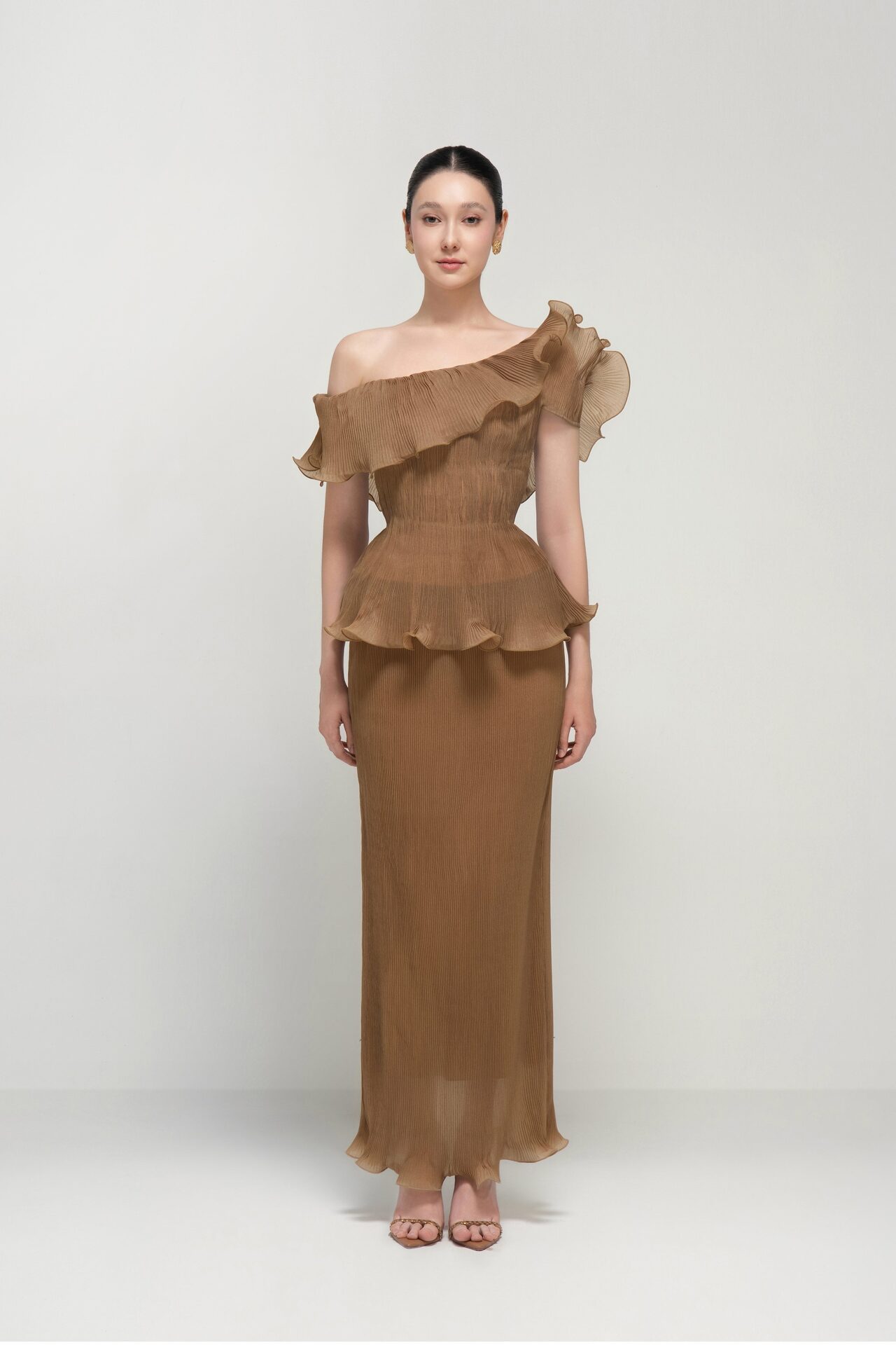Rory off shoulder pleated peplum top